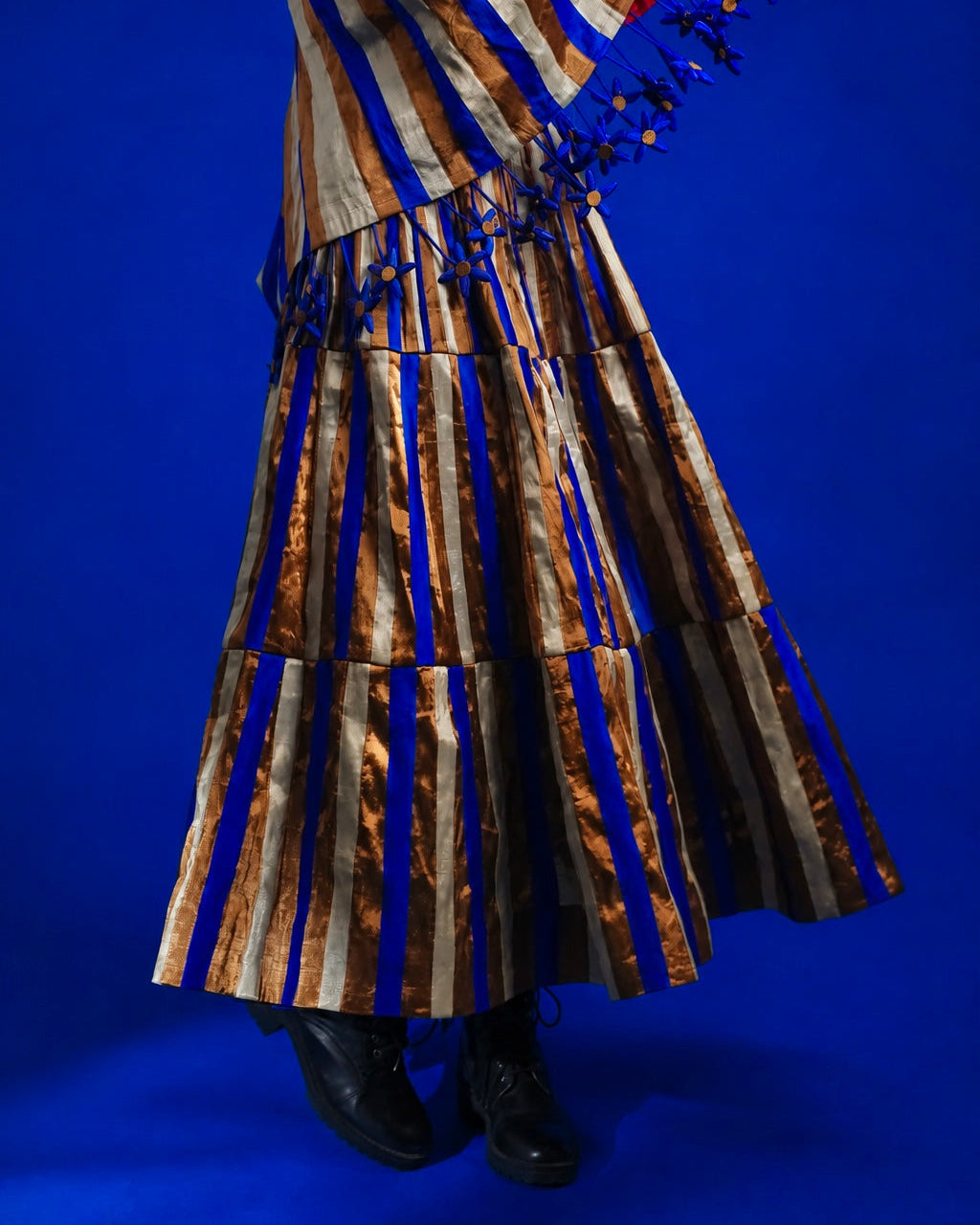 Metallic Ūrjā Garments by Ka Sha India