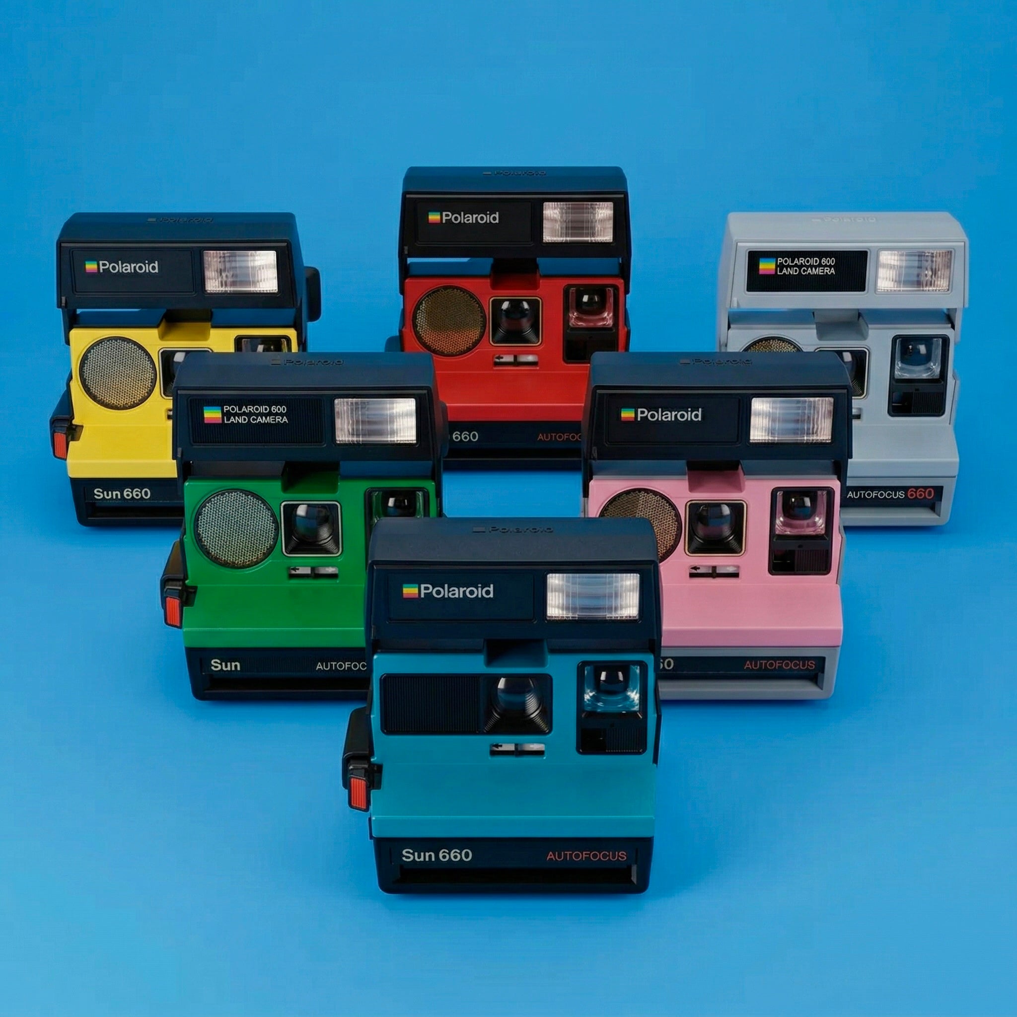 Sun 660 Polaroid cameras by Polaroid - Retrospekt