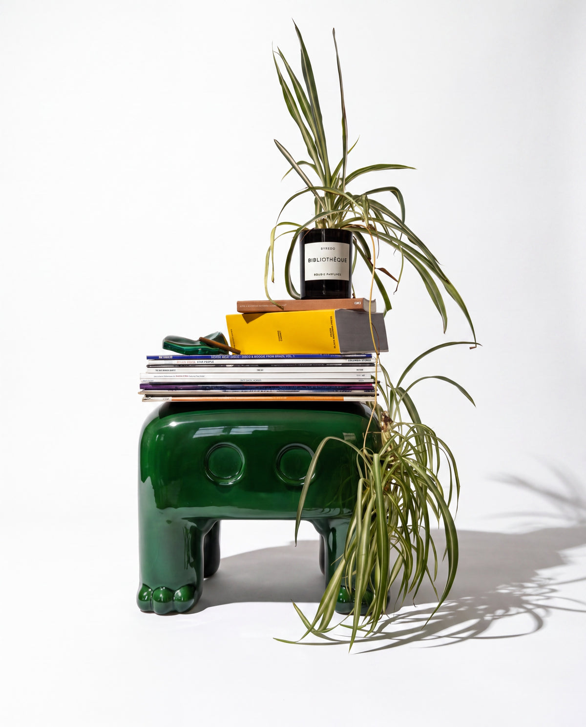 Atlas Side Table by Houbi home