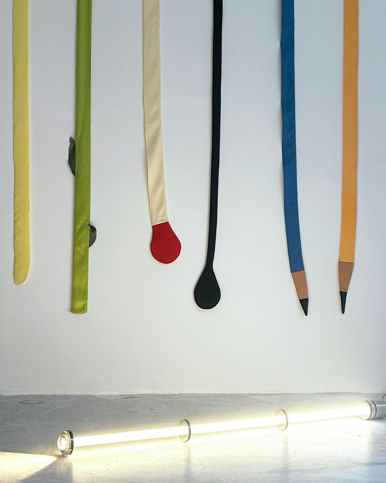 Looooooong Objects - Pencil by Arthur Arbesser