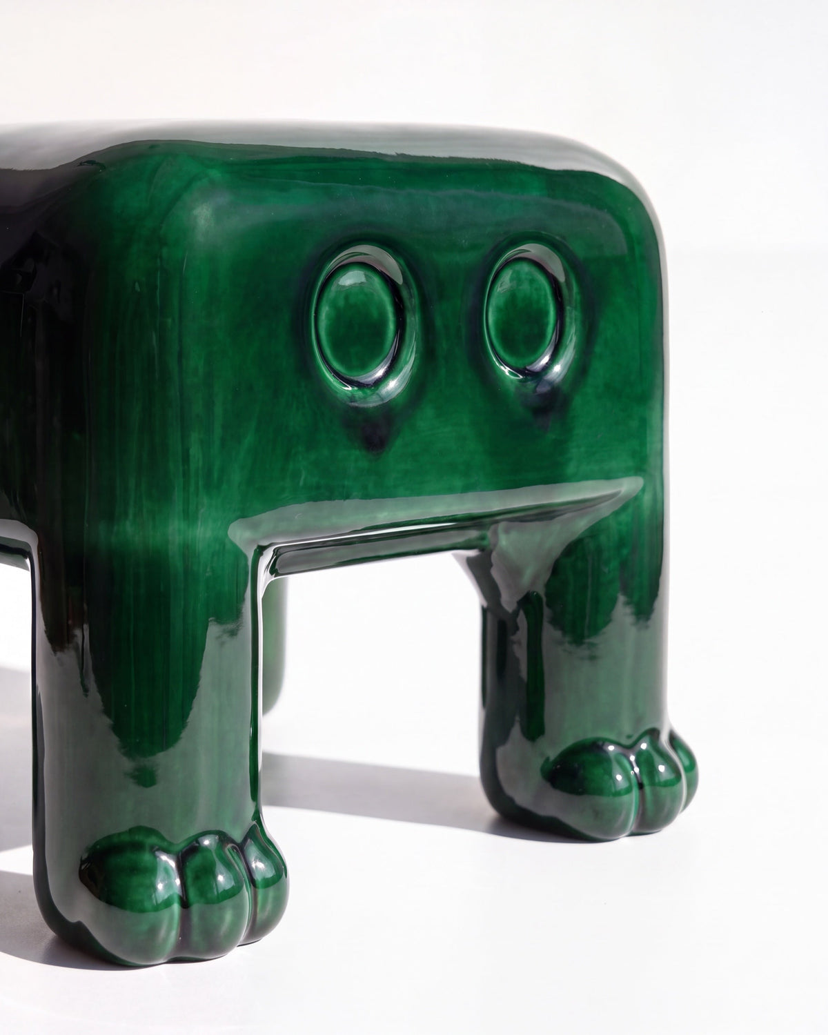 Atlas Side Table by Houbi home