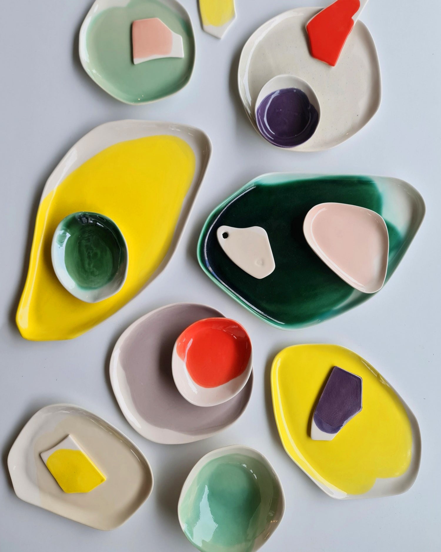 Multicolour ceramics