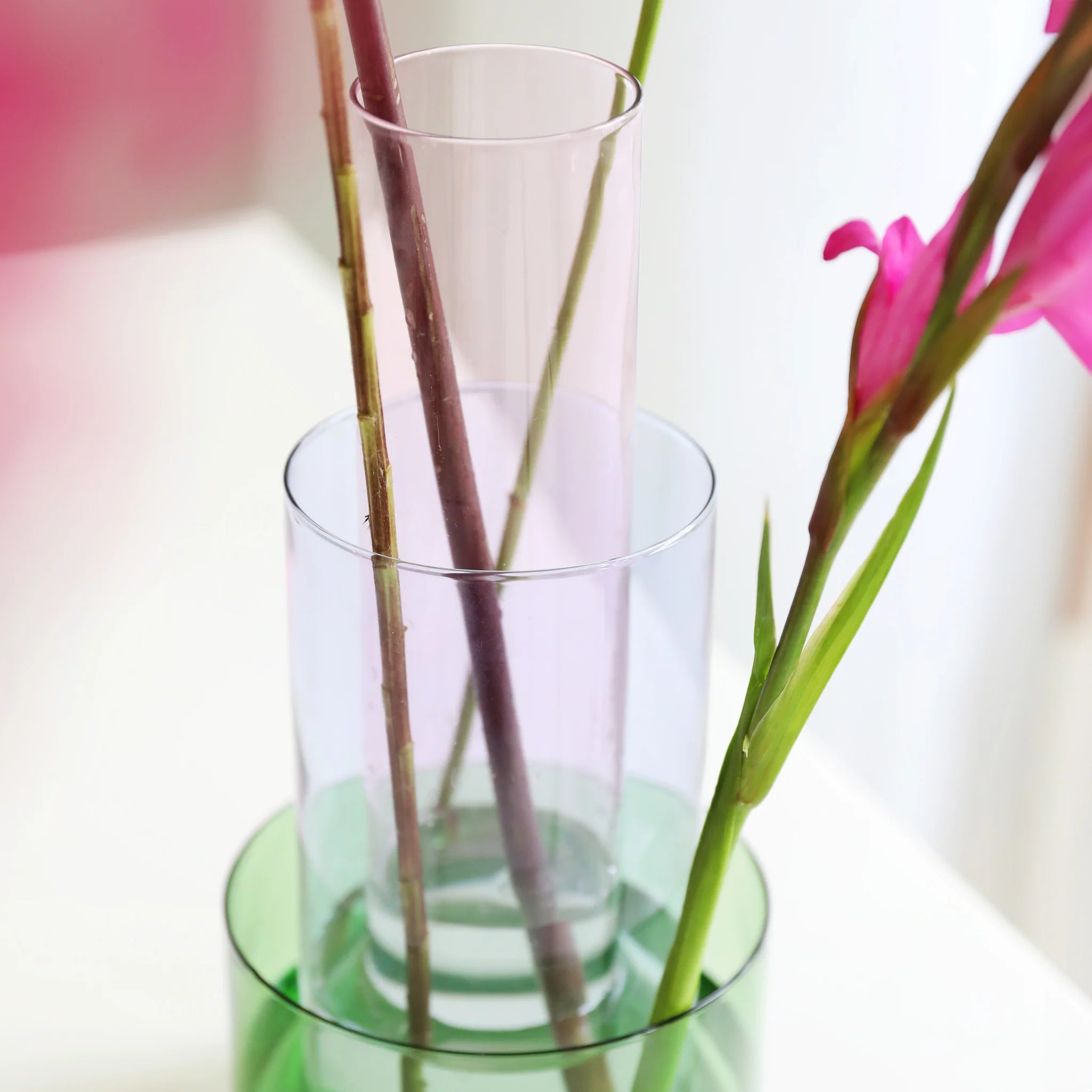 Amphi Vase by Lex Pott - Buro Berger