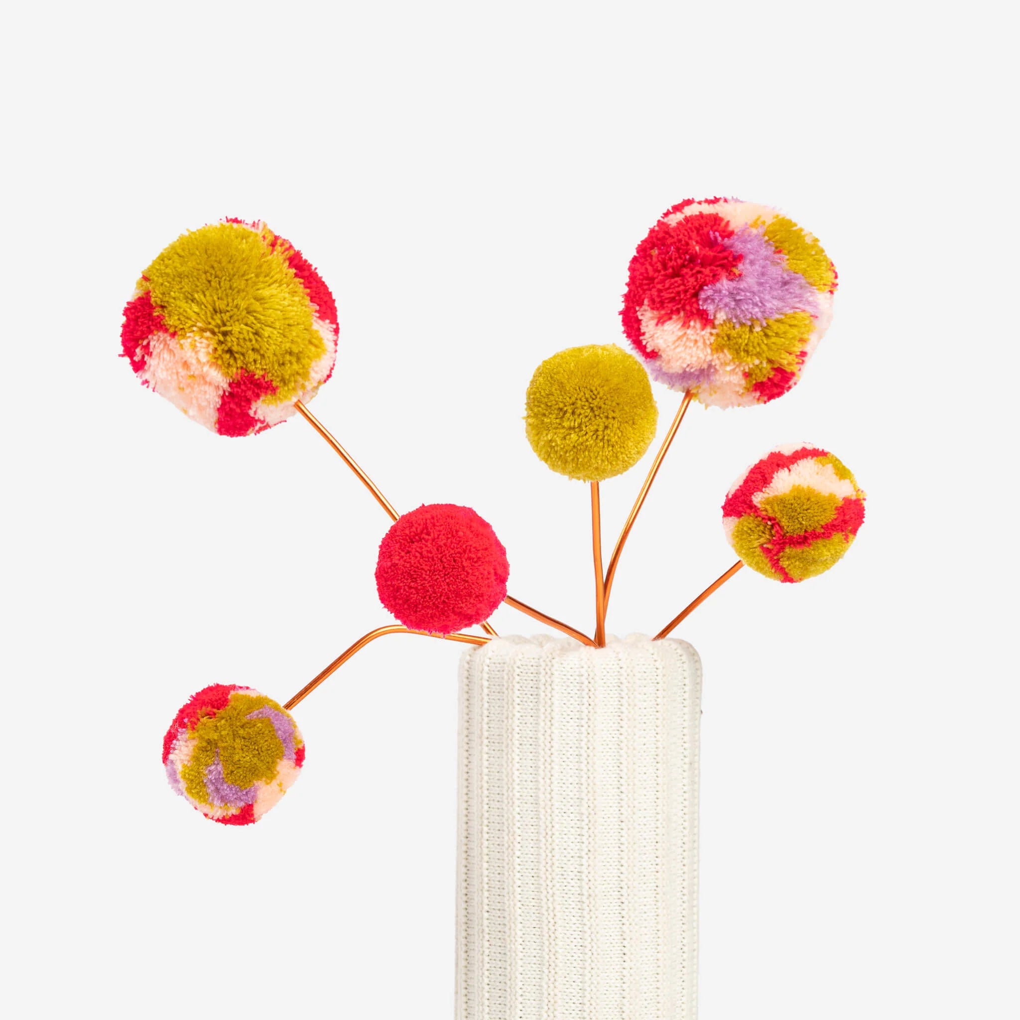 Pom Pom & Tassels bouquets by Verloop