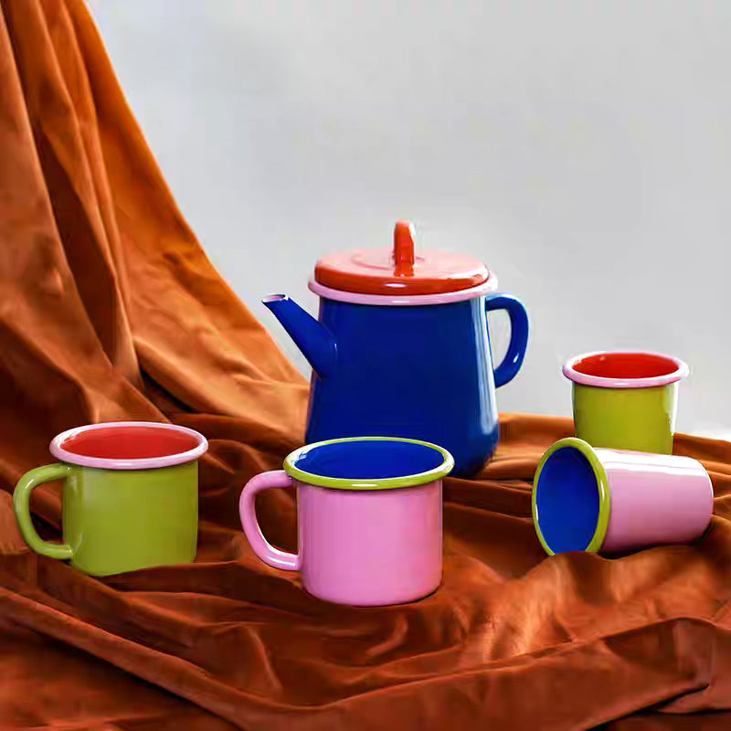The Colorama family