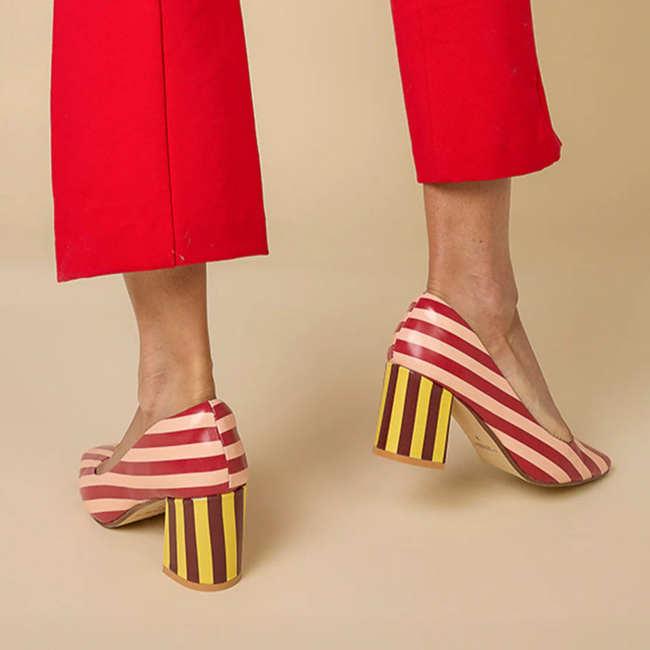 Estée pumps