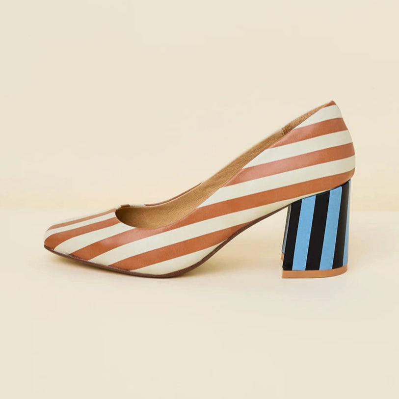 Estée pumps