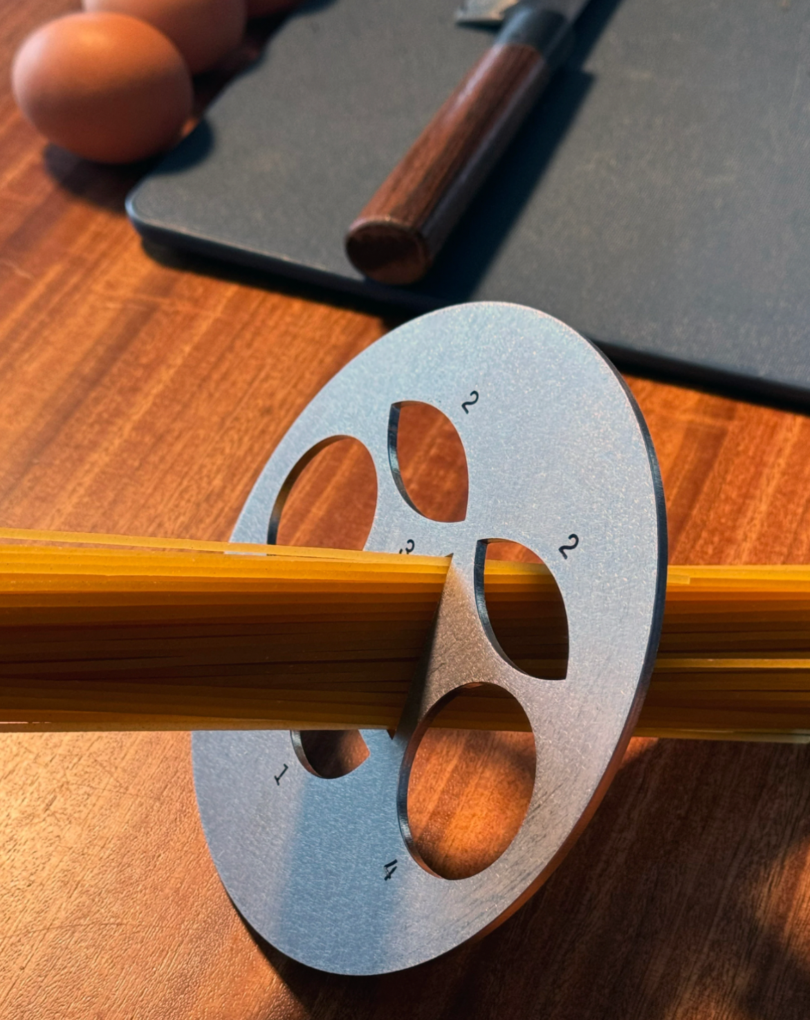 Faccione Spaguetti Measurer by Marco Oggian - Brutto