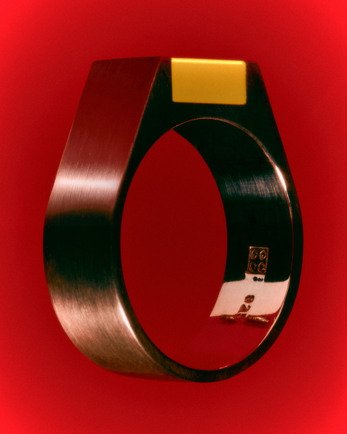 The Gem Ring by Studio Gogo