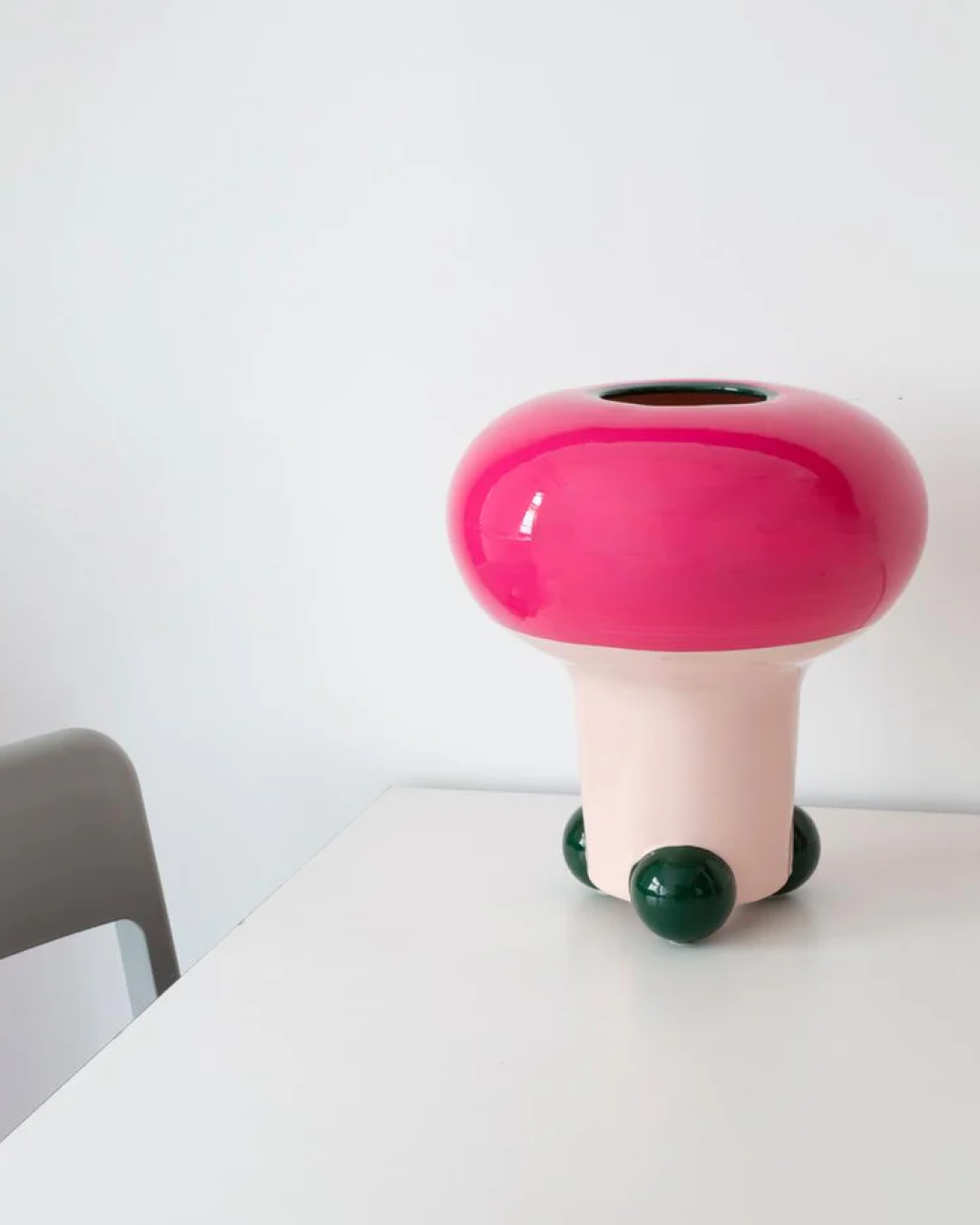 Mushroom Vase by Nicholai Wiig-Hansen - Raawii