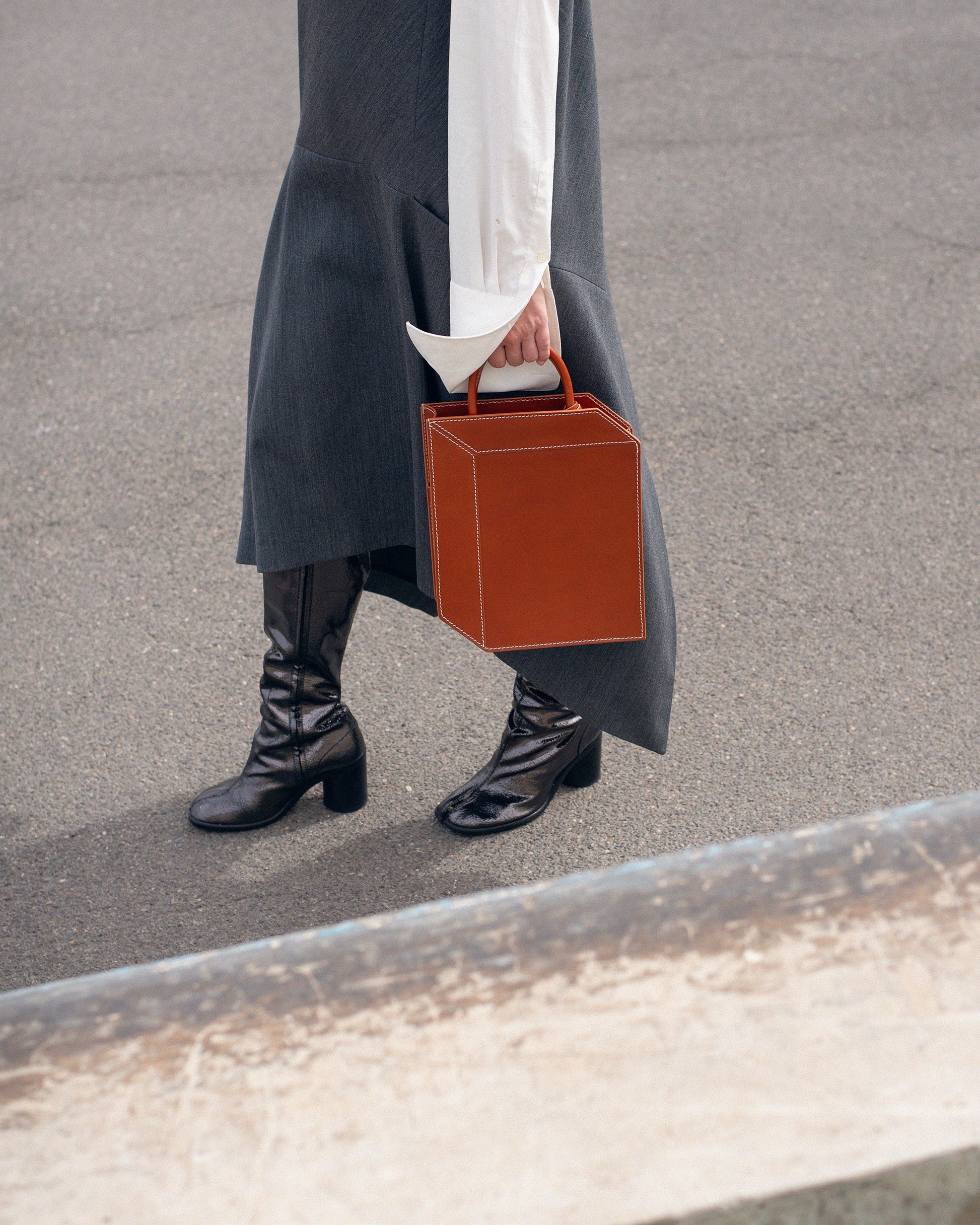 The Perspective Bags by Carolina Iriarte - Iriarte Iriarte