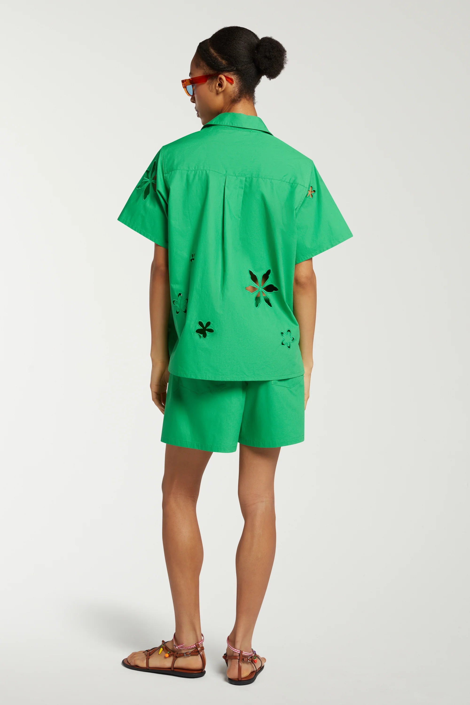 Cut out flowers Ensemble