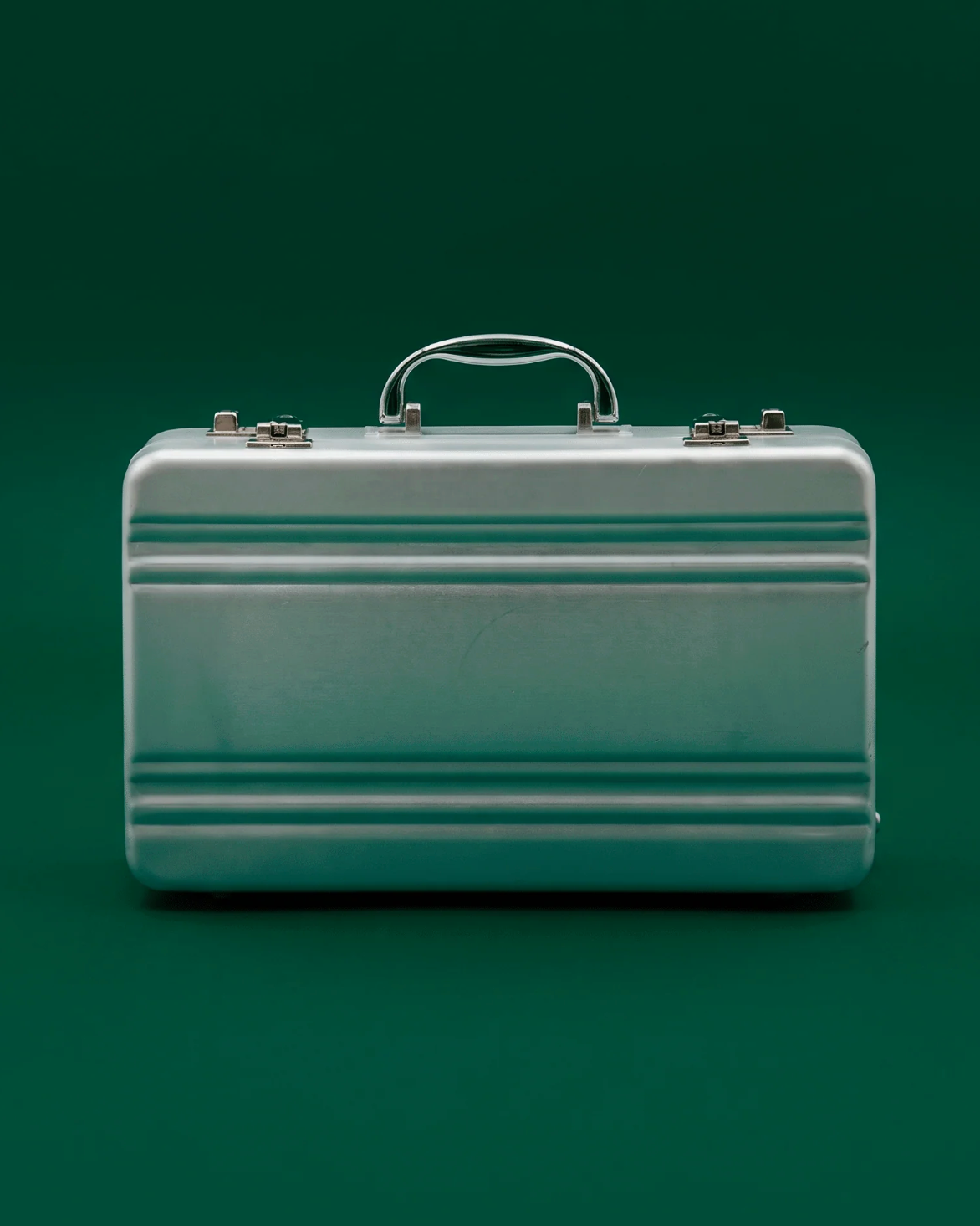 The Suitcase Wallet by Nik Bentel
