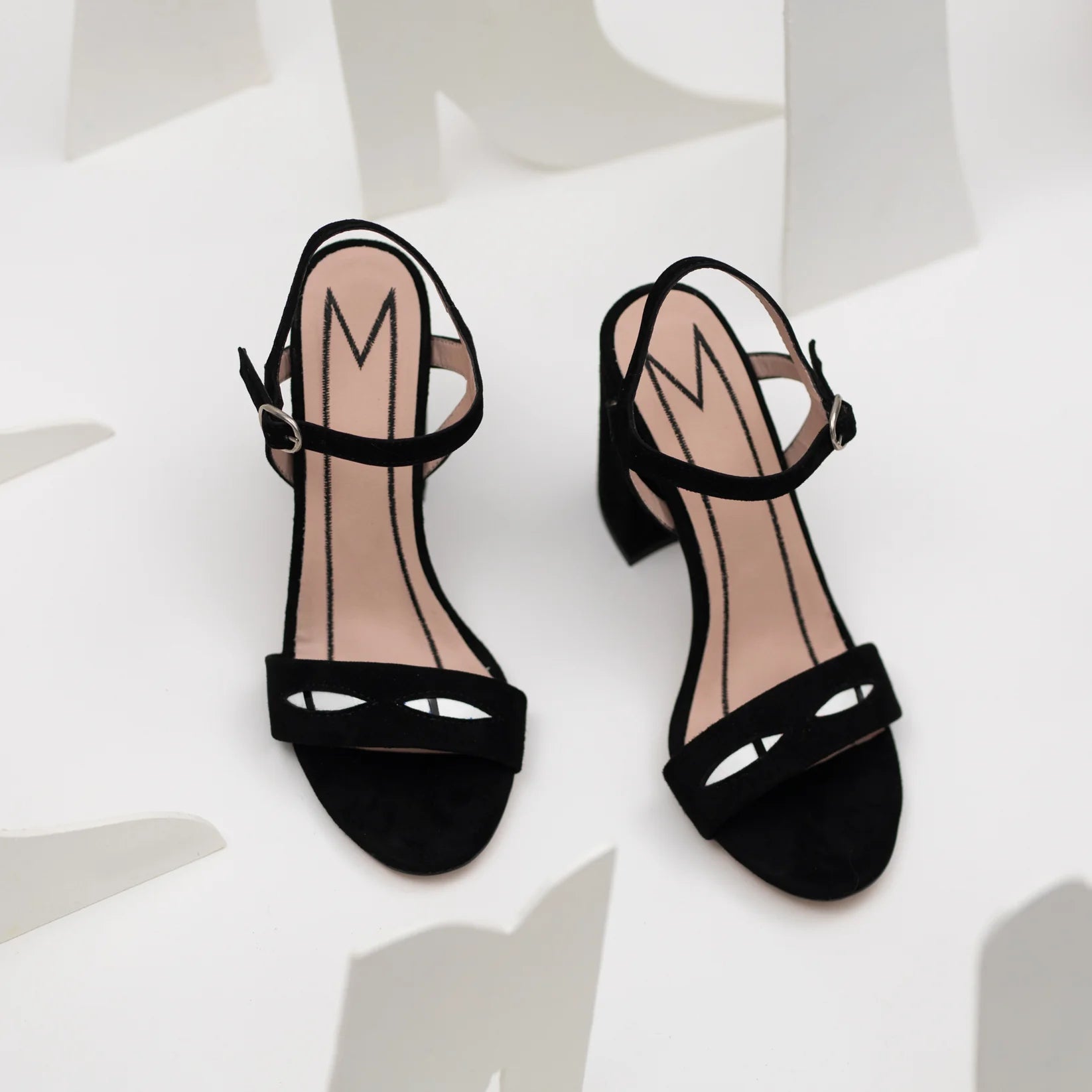The Cat Pumps by Jocie Juritz