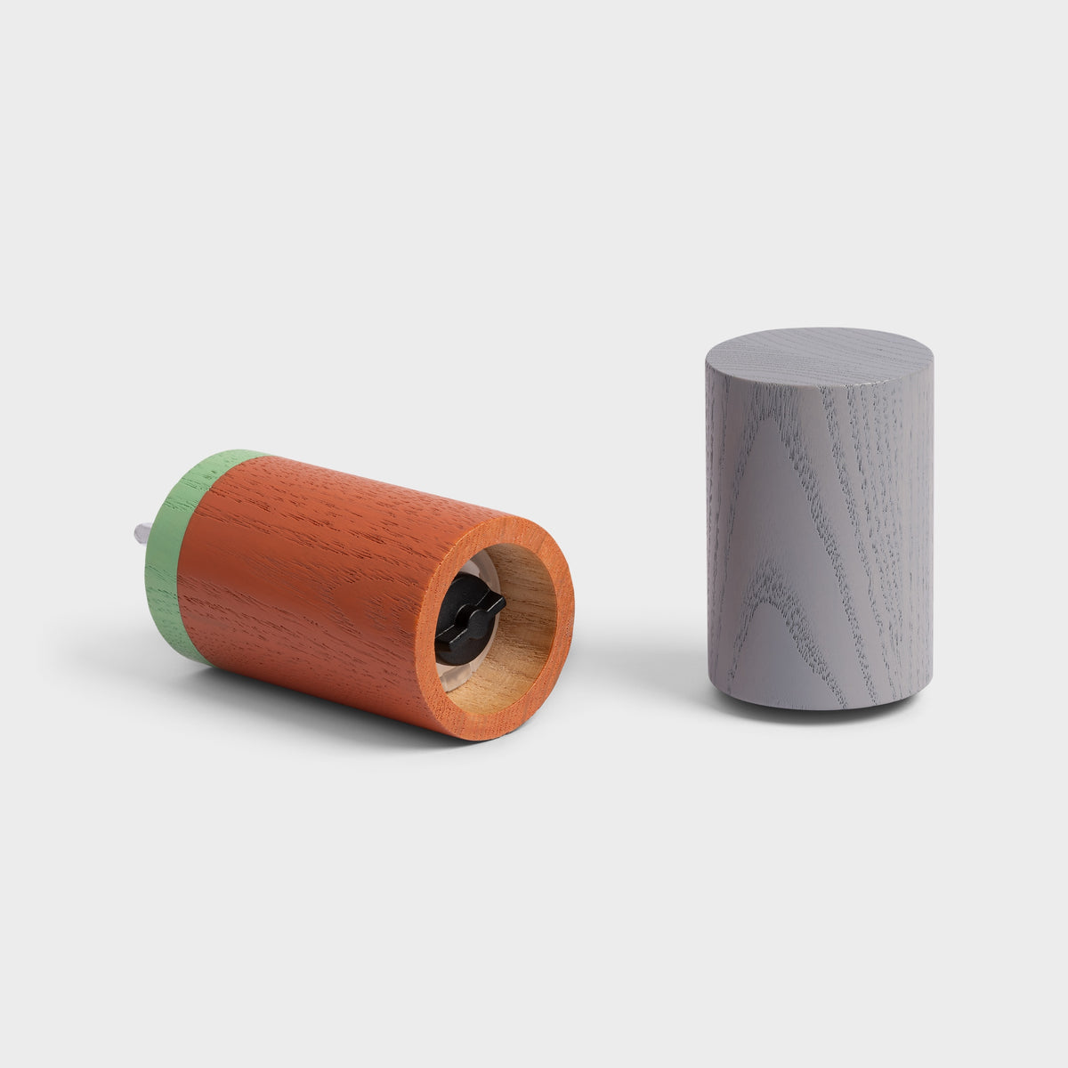 Horizons Salt and Pepper Grinder by Carole Baijings - Buro Berger