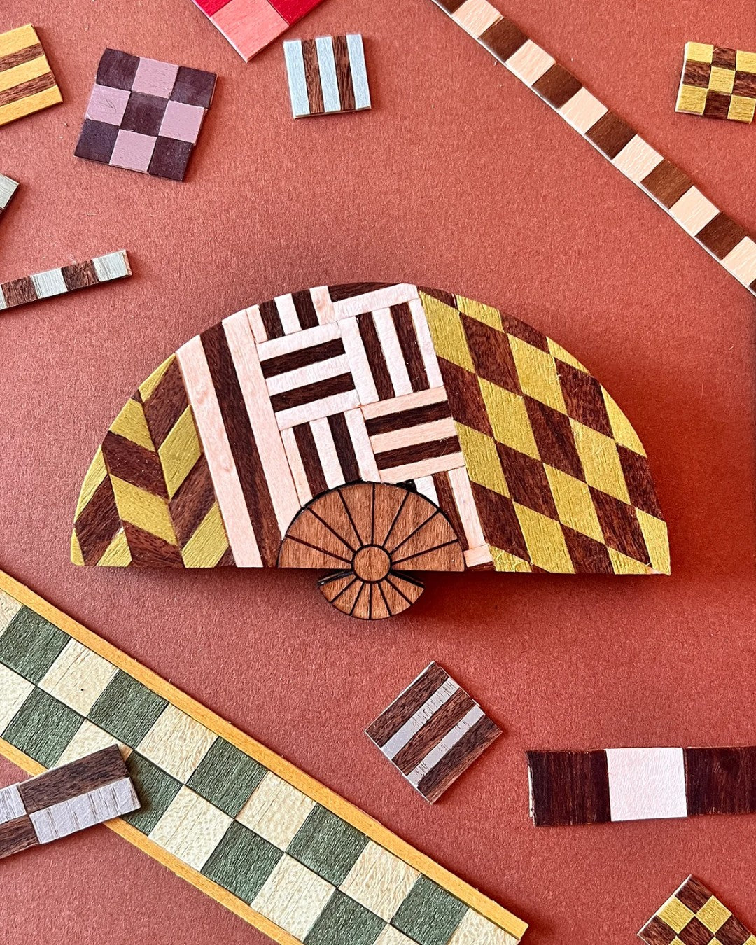 Marquetry mini fan