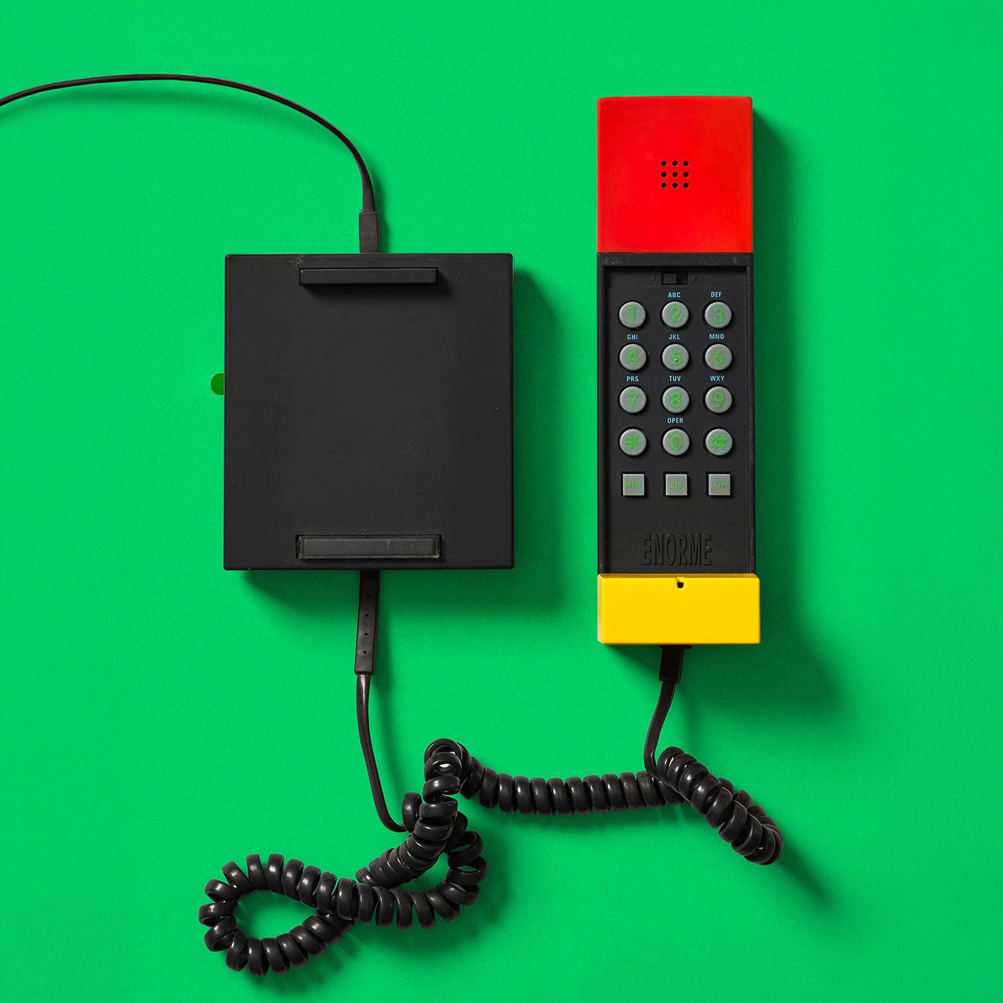 Sottsass Enorme Telephone