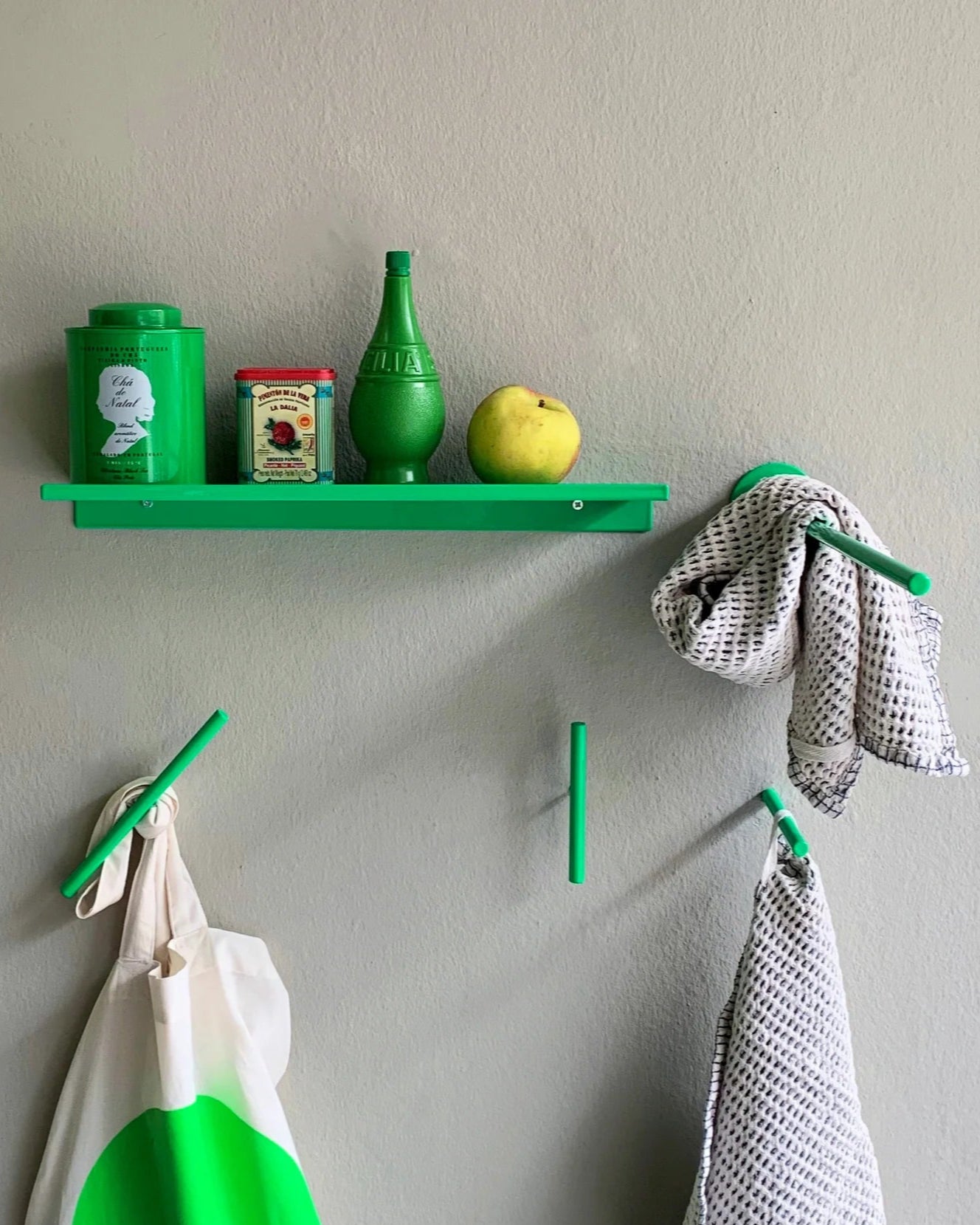The Z shelf S