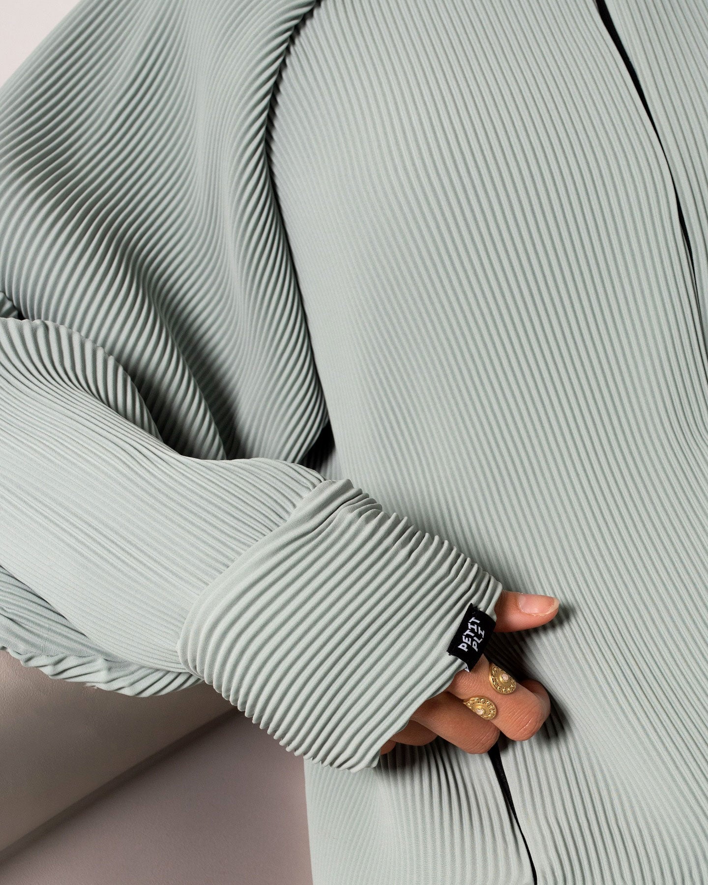 Petit Pli Adult Collection