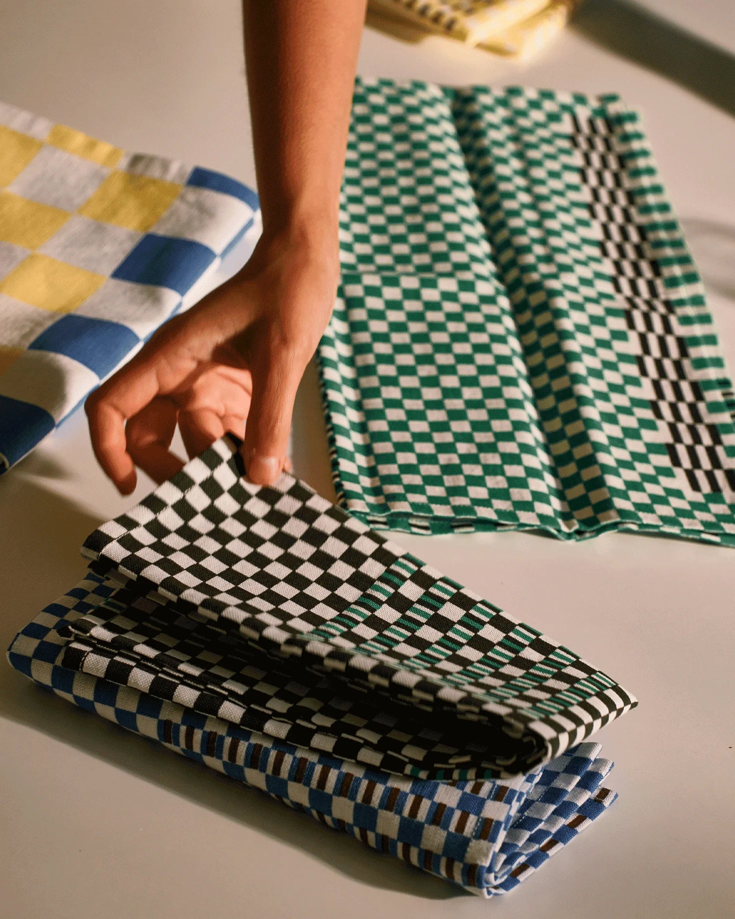 Yantra oven mitts & towels by Kangan Arora - Tiipoi